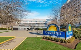 Days Inn By Wyndham Victoria On The Harbour